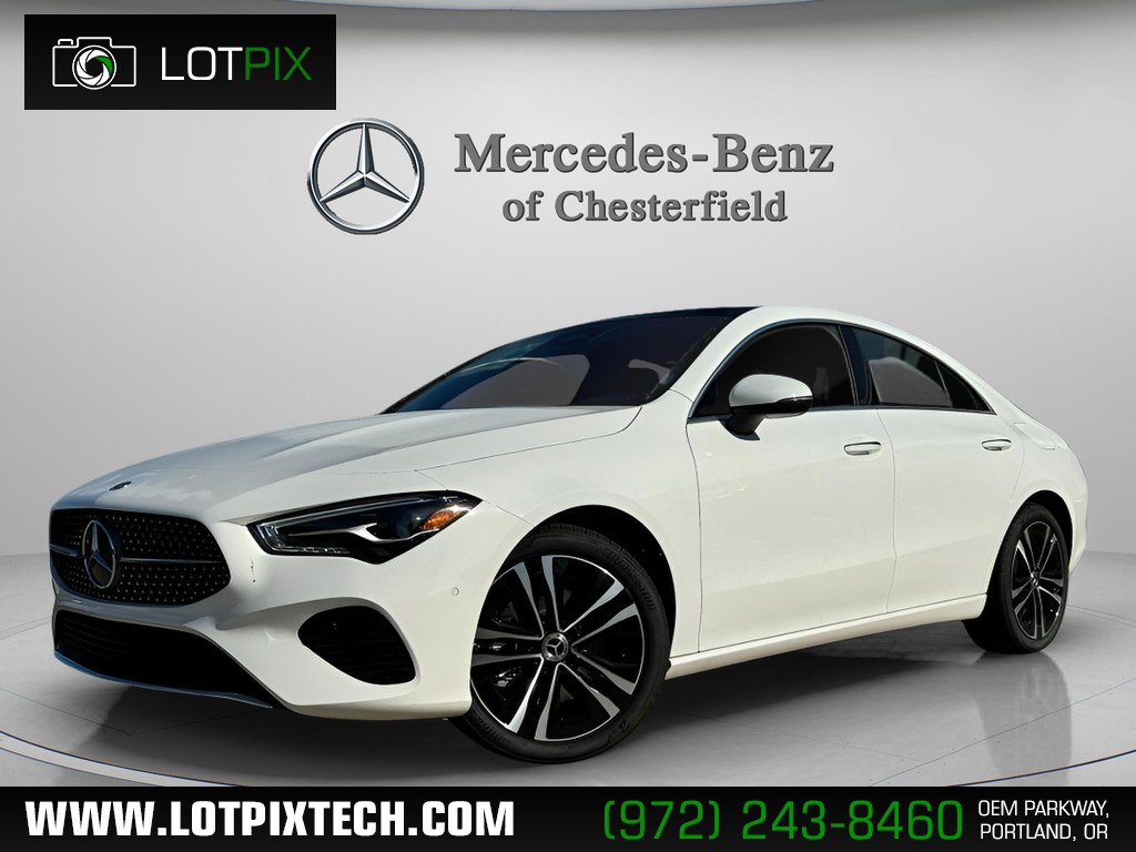 Mercedes-Benz CLA Vehicle Full-screen Gallery Image 01