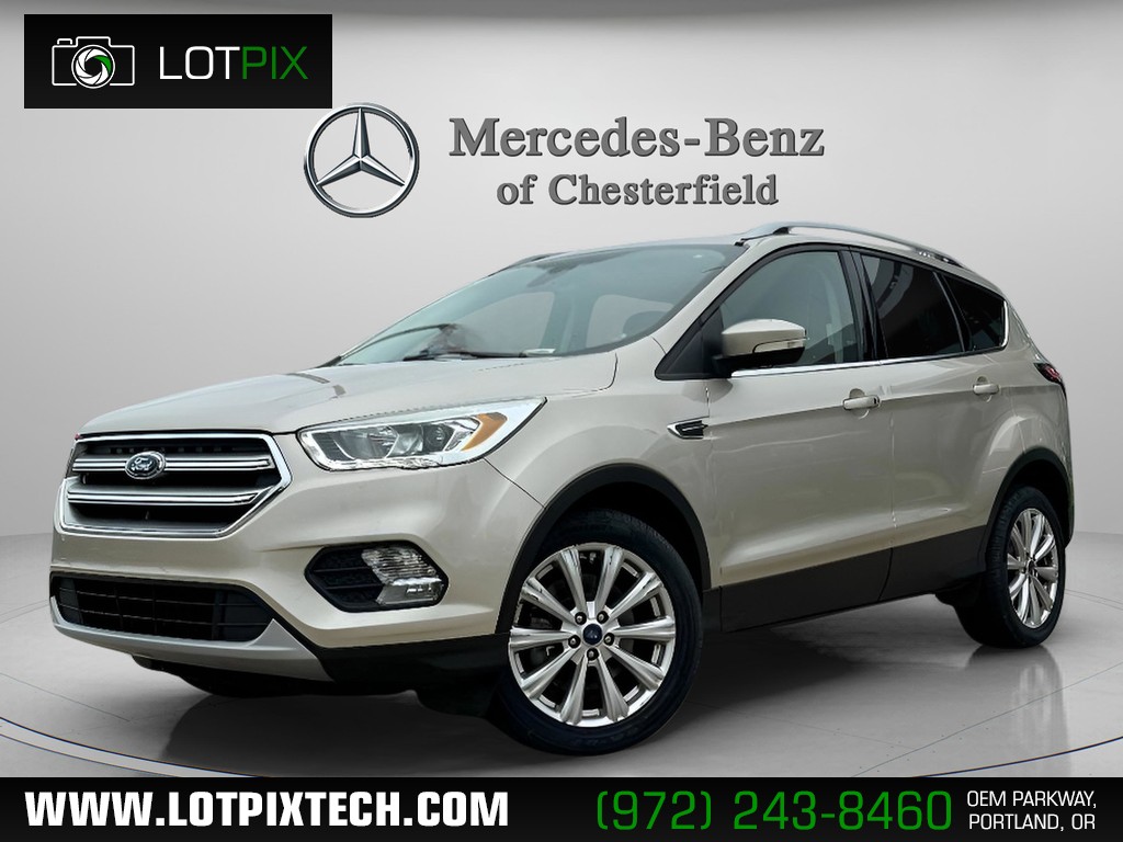 Ford Escape Vehicle Full-screen Gallery Image 01