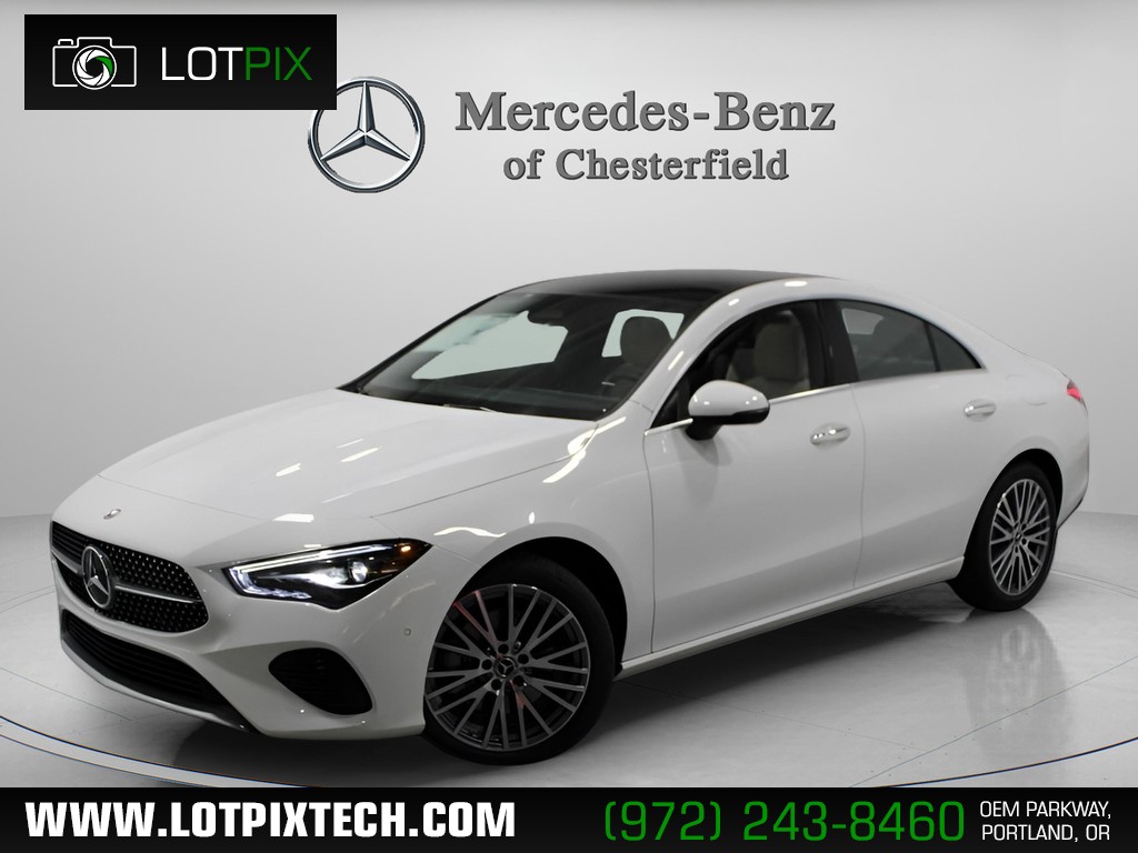 Mercedes-Benz CLA Vehicle Full-screen Gallery Image 01