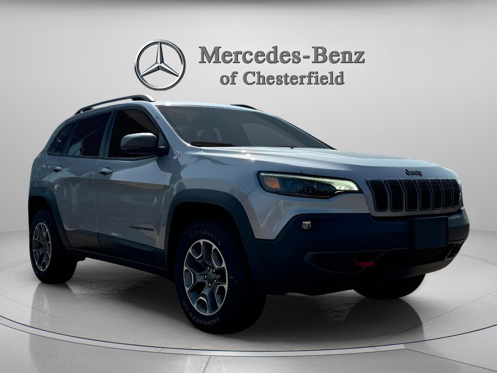 Jeep Cherokee Vehicle Full-screen Gallery Image 05