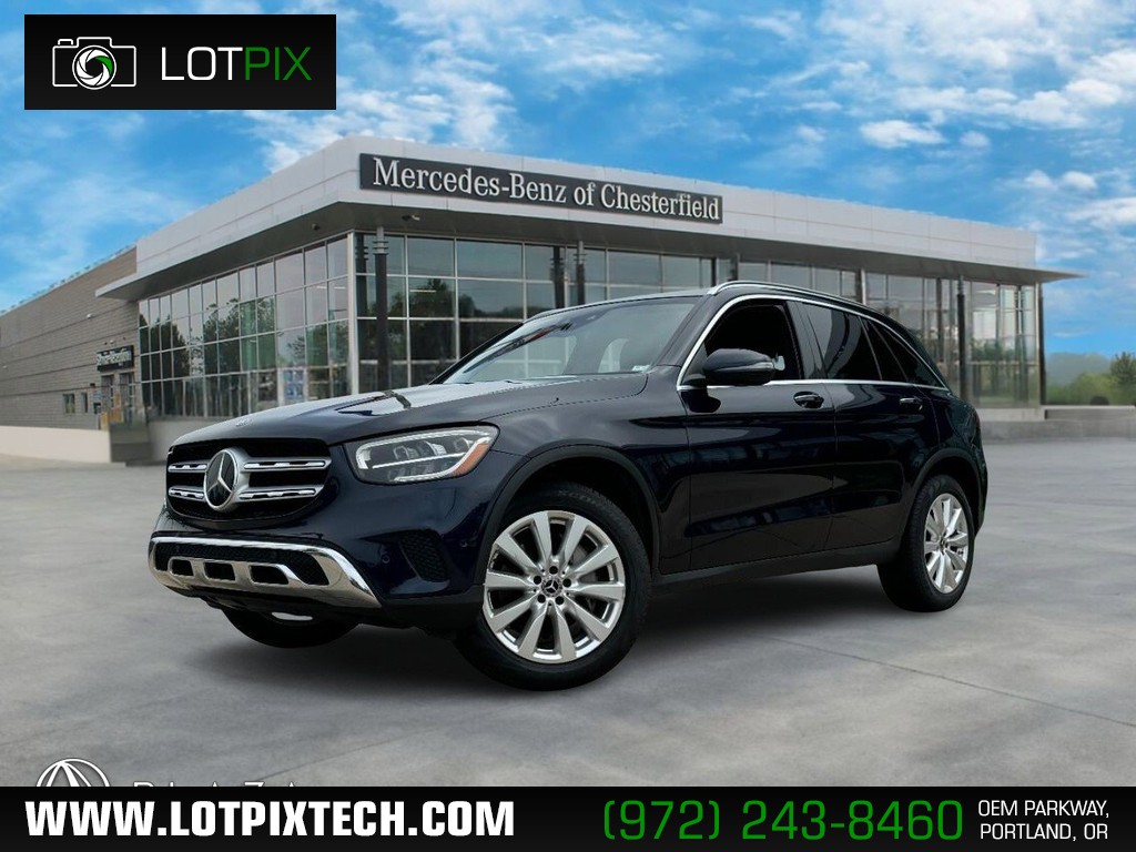 Mercedes-Benz GLC Vehicle Full-screen Gallery Image 01