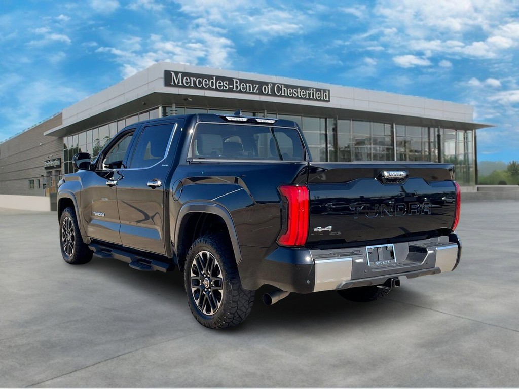 Toyota Tundra 4WD Vehicle Full-screen Gallery Image 03