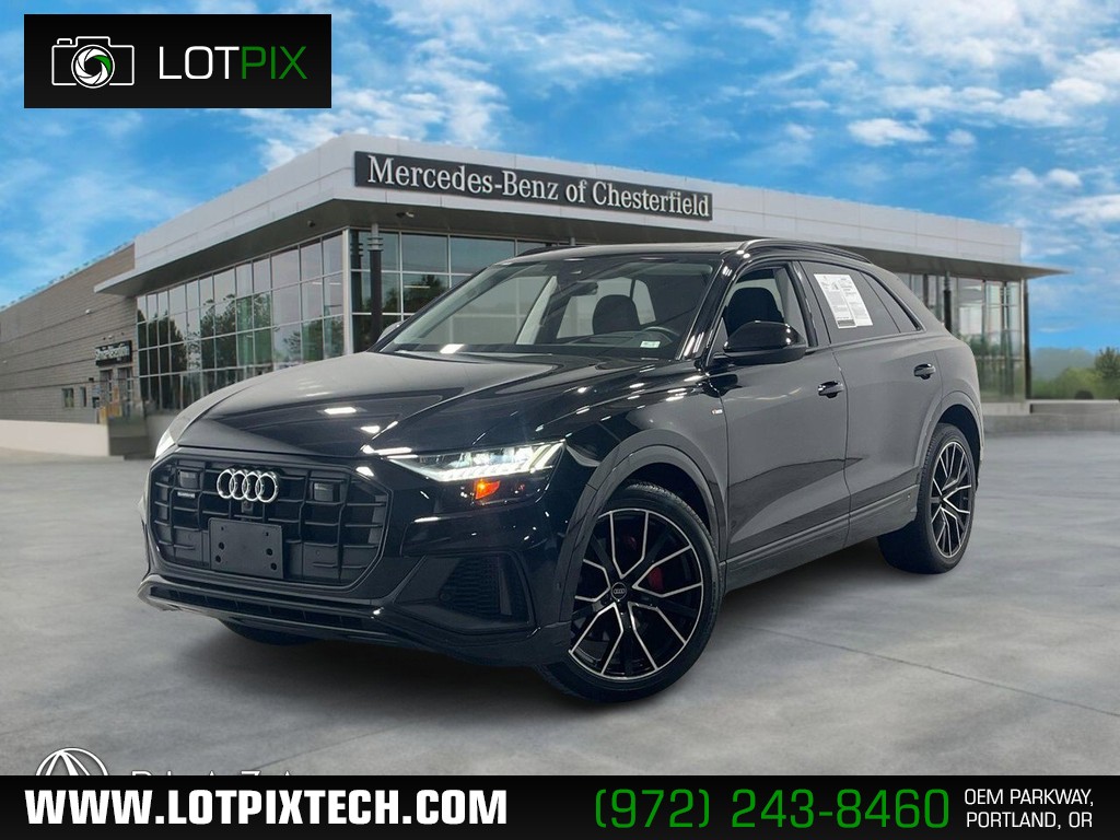 Audi Q8 Vehicle Full-screen Gallery Image 01