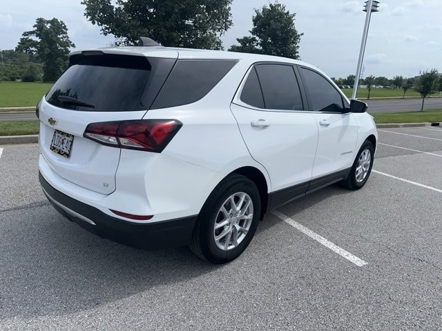 Chevrolet Equinox Vehicle Full-screen Gallery Image 03