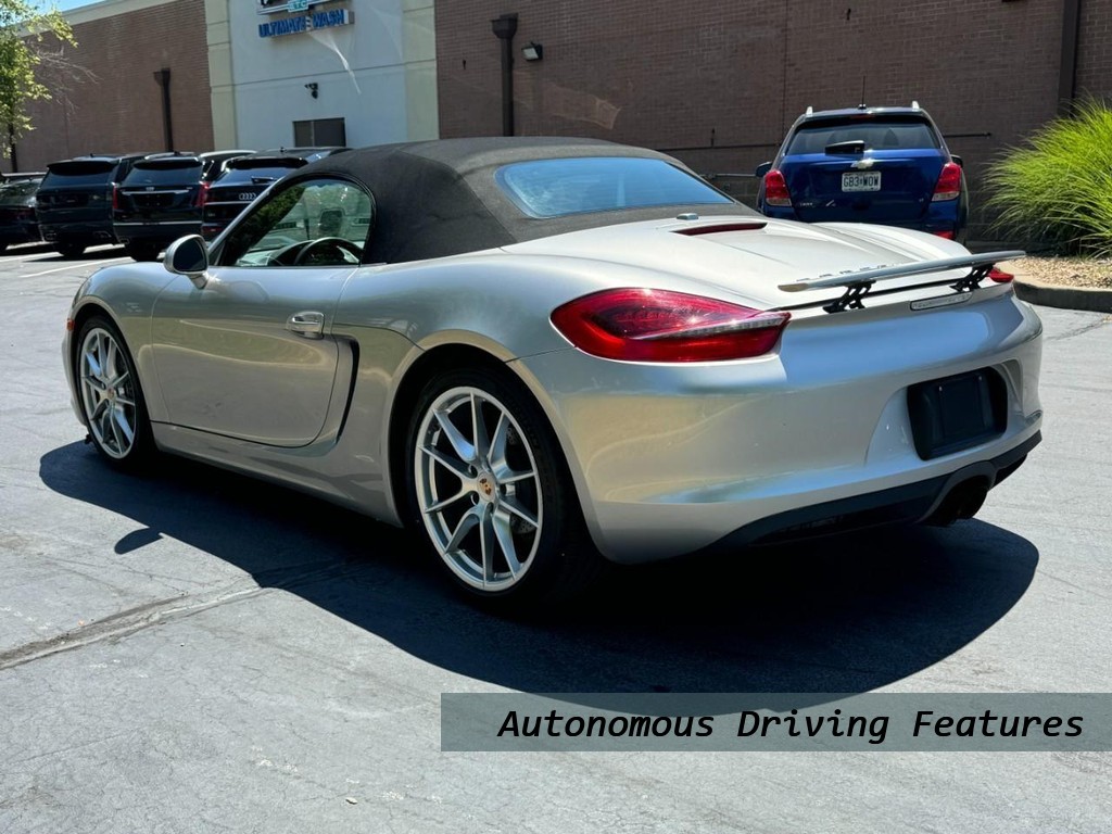 Jaguar F-Pace Vehicle Full-screen Gallery Image 04