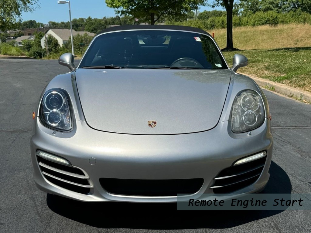 Jaguar F-Pace Vehicle Full-screen Gallery Image 07