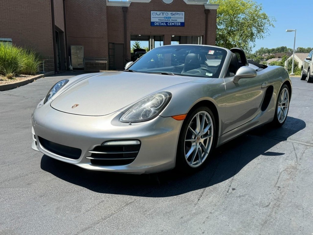 Jaguar F-Pace Vehicle Full-screen Gallery Image 14