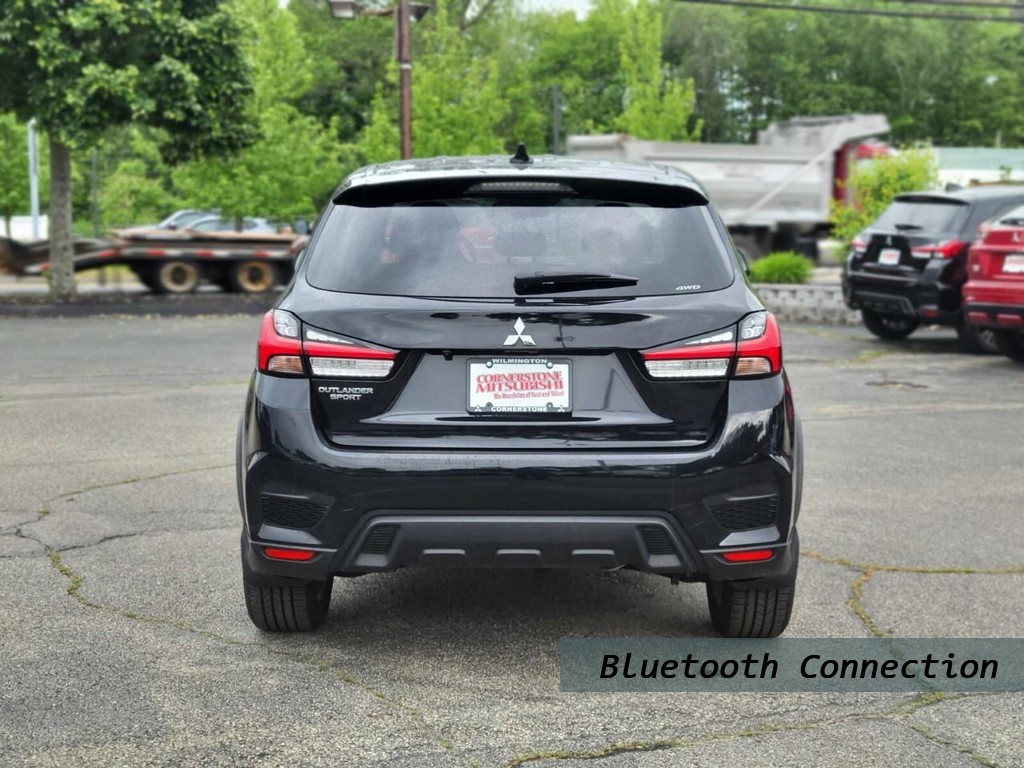 Ford Bronco Vehicle Full-screen Gallery Image 04
