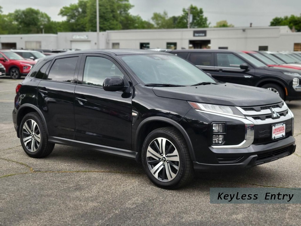 Ford Bronco Vehicle Full-screen Gallery Image 07