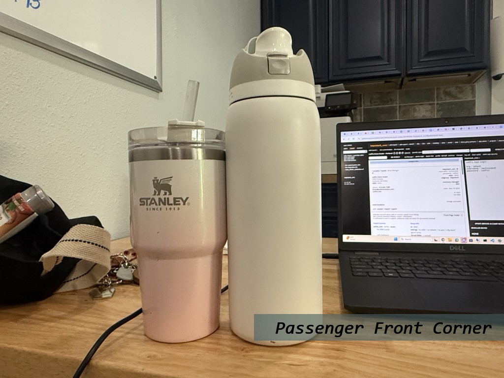 Ford Bronco Vehicle Full-screen Gallery Image 09