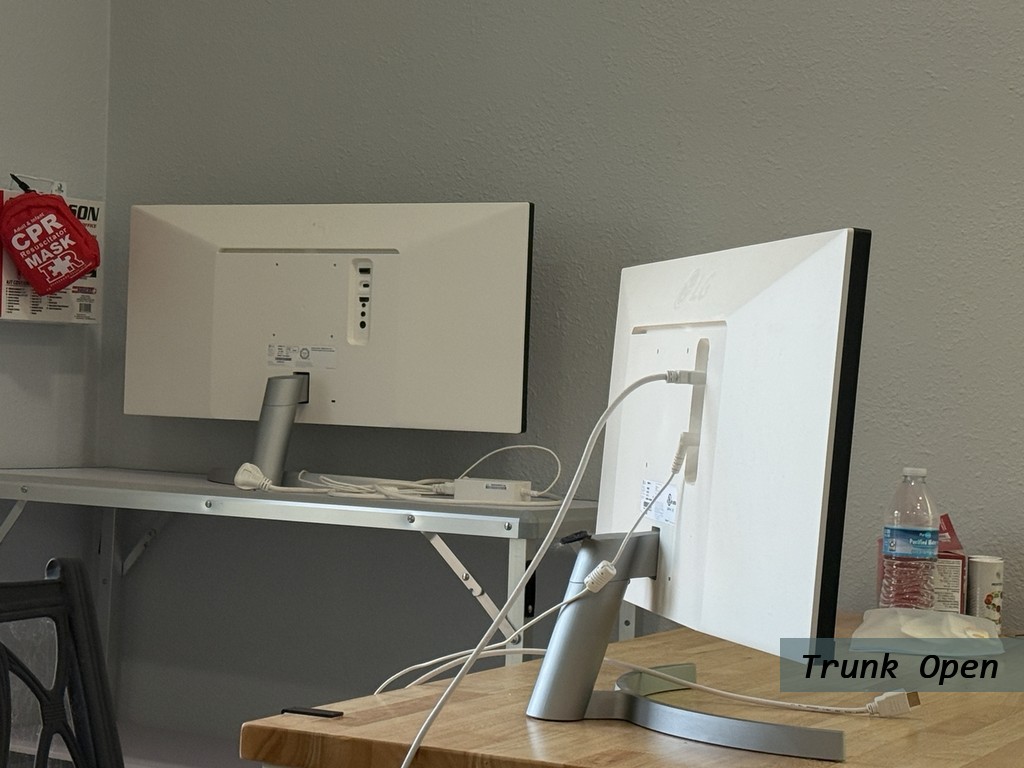 Ford Bronco Vehicle Full-screen Gallery Image 13