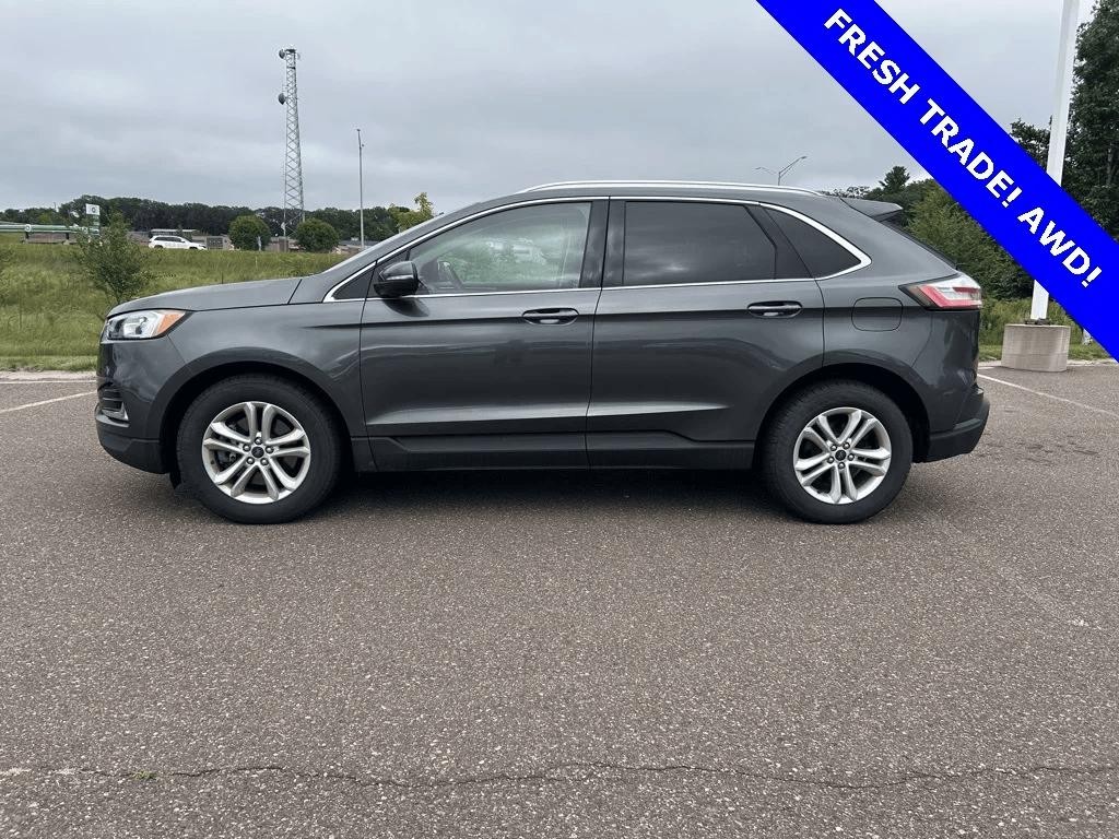 Ford Edge Vehicle Full-screen Gallery Image 04