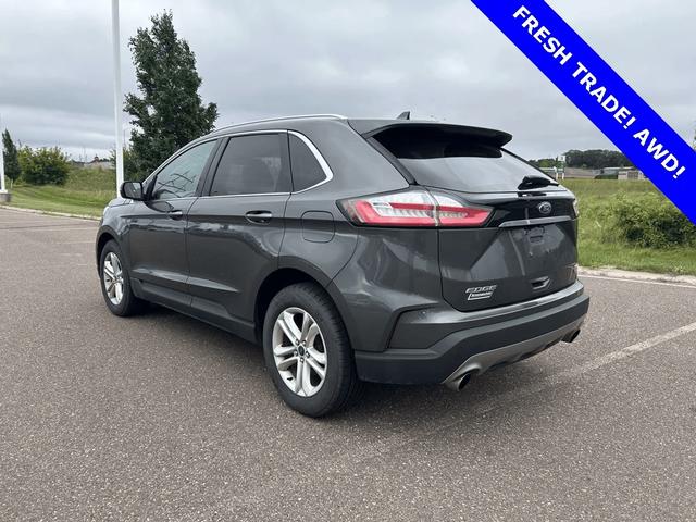 Ford Edge Vehicle Full-screen Gallery Image 05