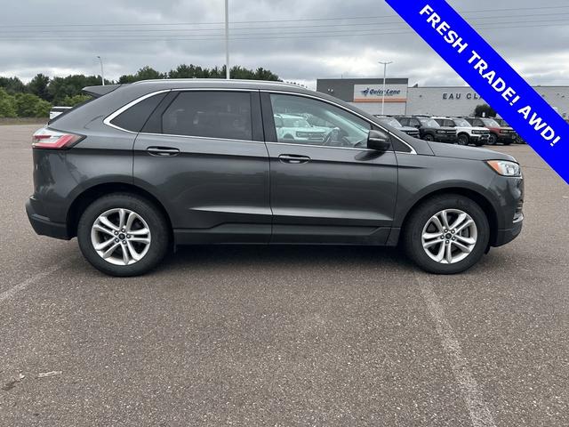 Ford Edge Vehicle Full-screen Gallery Image 07