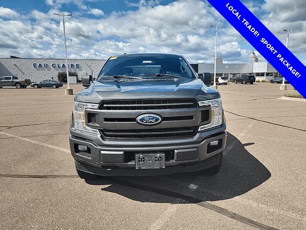 Ford F-150 Vehicle Full-screen Gallery Image 02