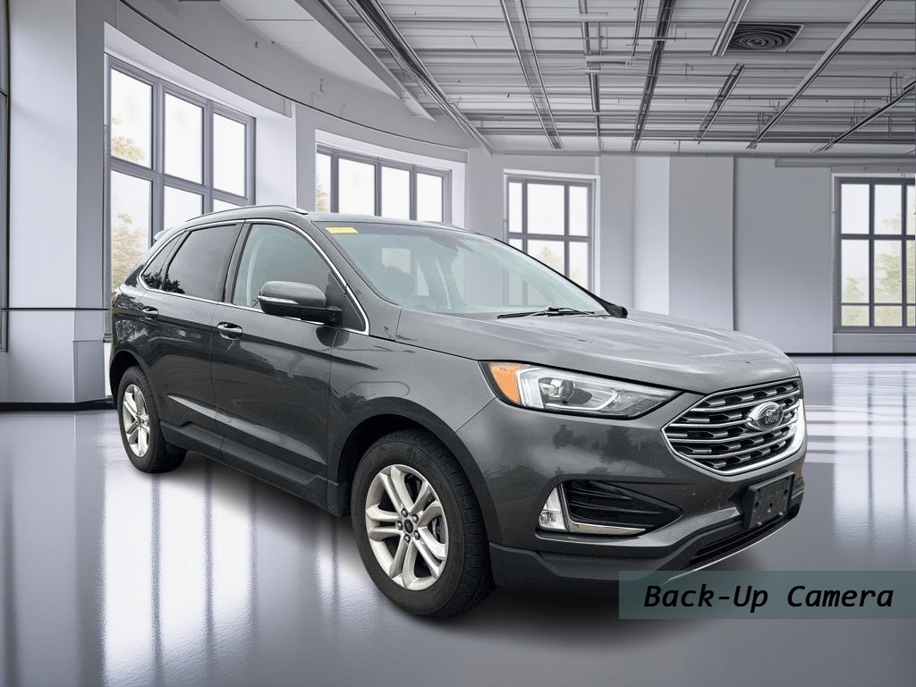 Ford Super Duty F-250 SRW Vehicle Full-screen Gallery Image 01