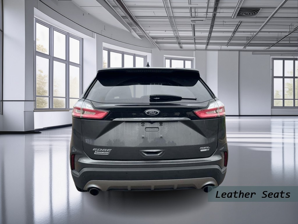 Ford Super Duty F-250 SRW Vehicle Full-screen Gallery Image 06