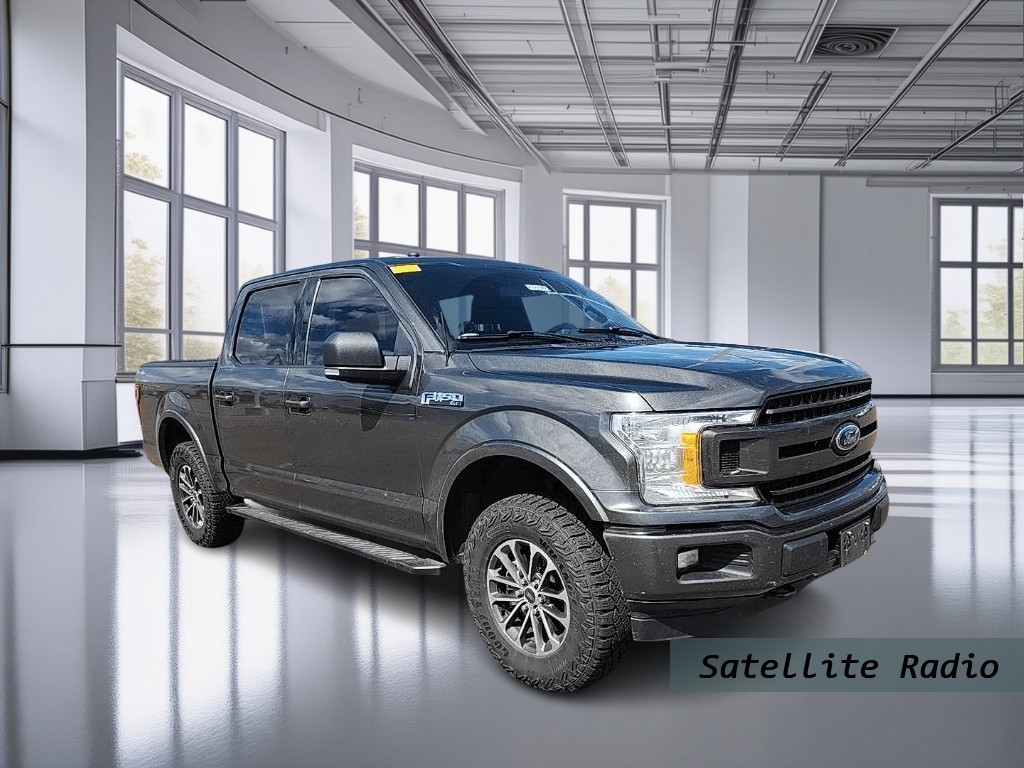 Ford Super Duty F-250 SRW Vehicle Full-screen Gallery Image 08