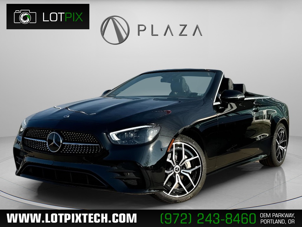 Mercedes-Benz E-Class Vehicle Full-screen Gallery Image 01