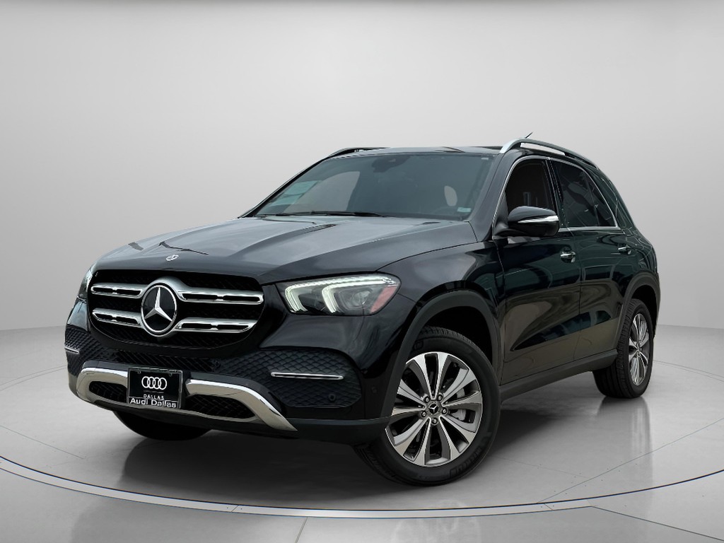 Mercedes-Benz GLE Vehicle Full-screen Gallery Image 02