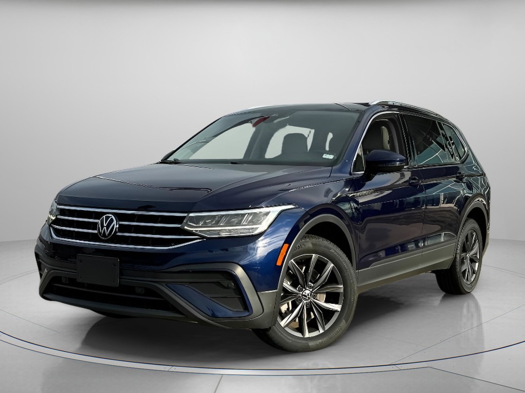 Volkswagen Tiguan Vehicle Full-screen Gallery Image 02