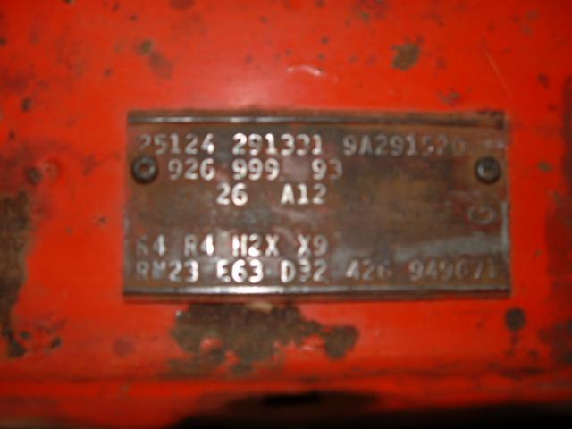 Plymouth Roadrunner Vehicle Full-screen Gallery Image 08