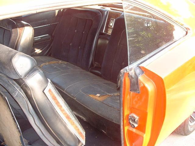 Dodge Charger Vehicle Full-screen Gallery Image 07