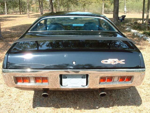 Plymouth GTX Vehicle Full-screen Gallery Image 03