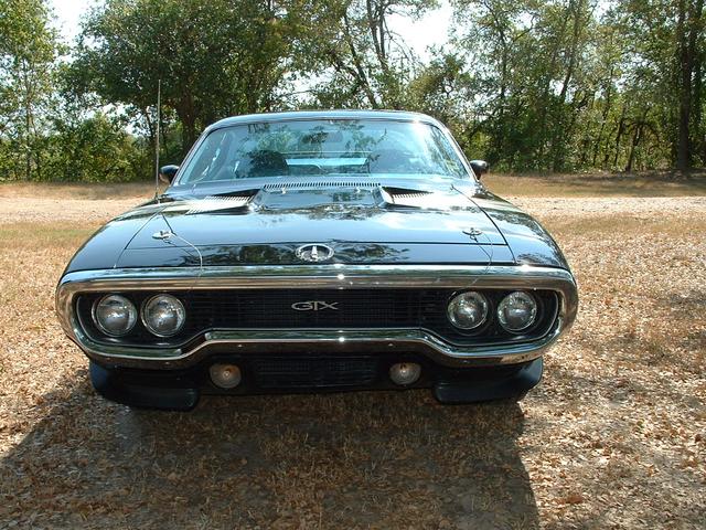 Plymouth GTX Vehicle Full-screen Gallery Image 04