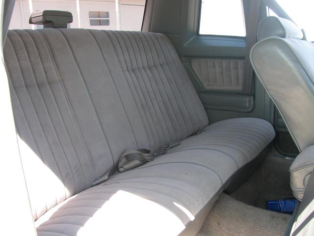 Chevrolet Monte Carlo Vehicle Full-screen Gallery Image 9