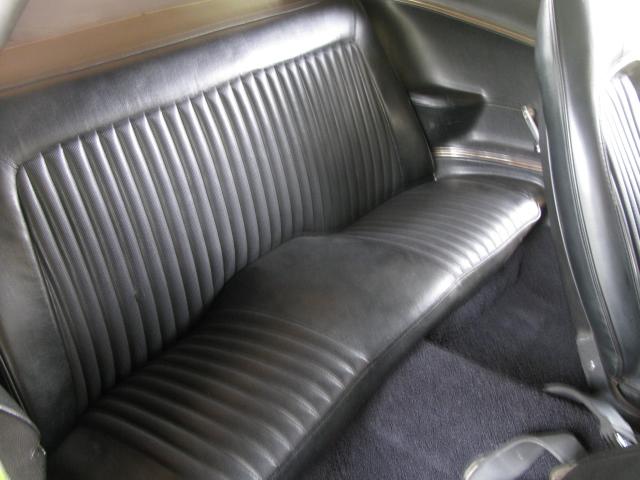 Plymouth Barracuda Vehicle Full-screen Gallery Image 28