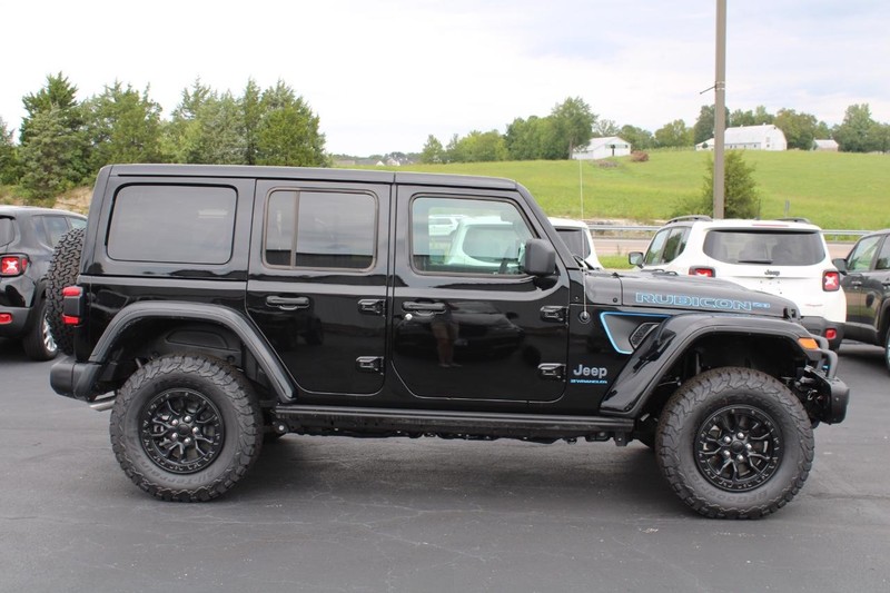Jeep Wrangler 4xe Vehicle Full-screen Gallery Image 2