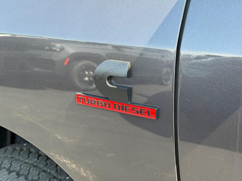 Ram 2500 Vehicle Full-screen Gallery Image 4