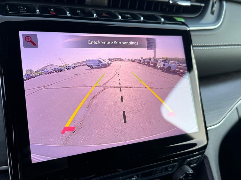 Jeep Grand Cherokee Vehicle Full-screen Gallery Image 16