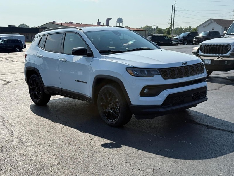Jeep Compass Vehicle Full-screen Gallery Image 2