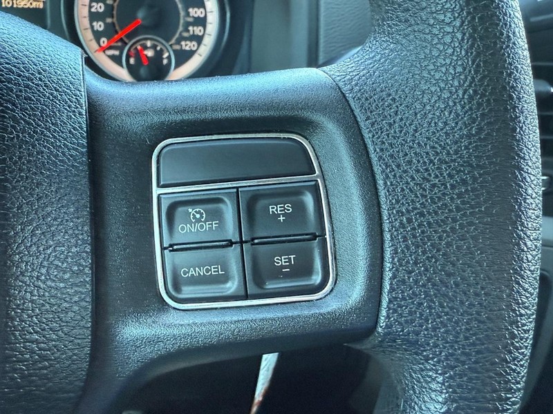 Ram 2500 Vehicle Full-screen Gallery Image 18