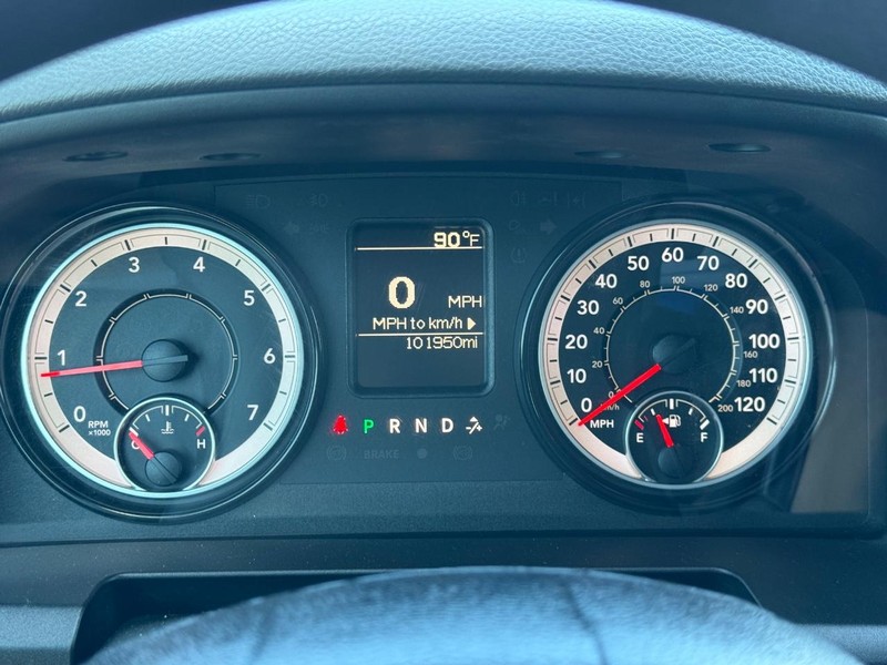 Ram 2500 Vehicle Full-screen Gallery Image 19