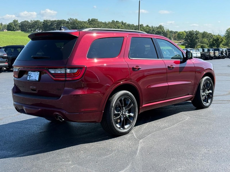 Dodge Durango Vehicle Full-screen Gallery Image 3
