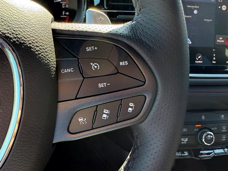 Dodge Durango Vehicle Full-screen Gallery Image 14