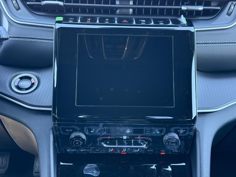 Jeep Grand Cherokee L Vehicle Full-screen Gallery Image 8