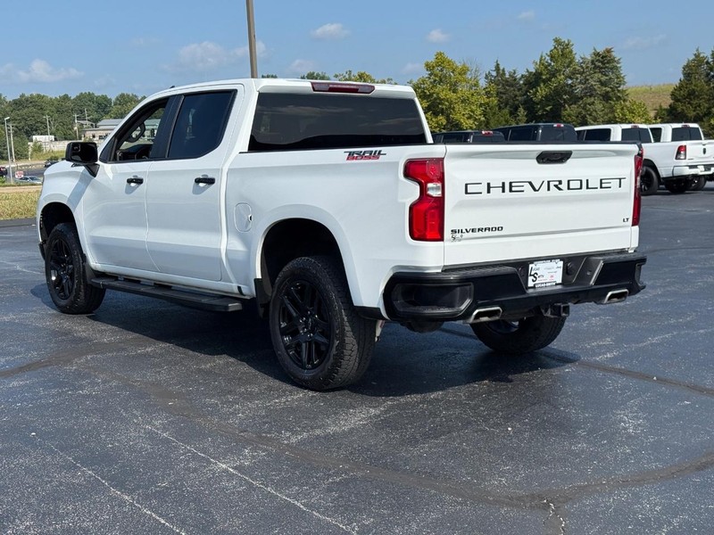 Chevrolet Silverado 1500 Vehicle Full-screen Gallery Image 7