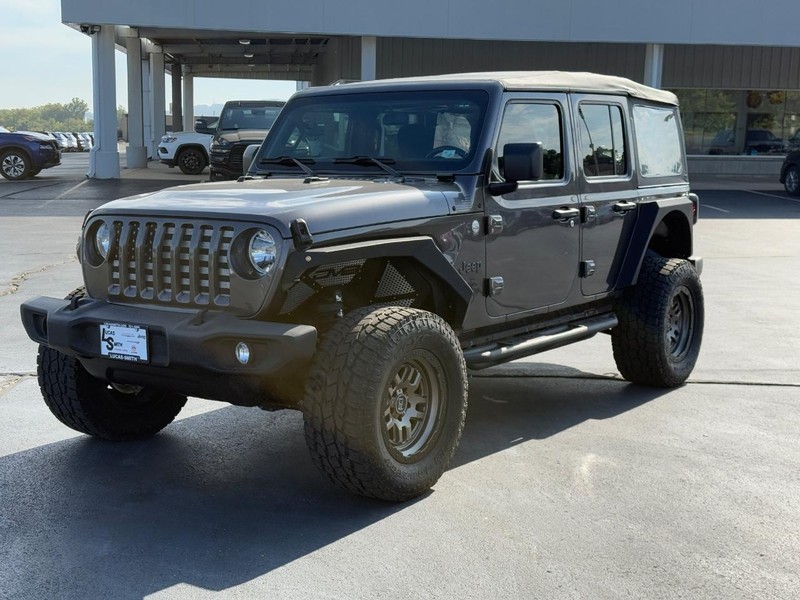 Jeep Wrangler Unlimited Vehicle Full-screen Gallery Image 7
