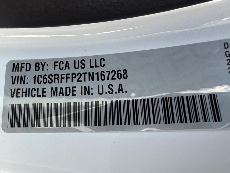 Ram 1500 Vehicle Full-screen Gallery Image 16