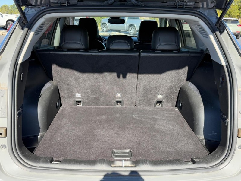 Jeep Compass Vehicle Full-screen Gallery Image 4