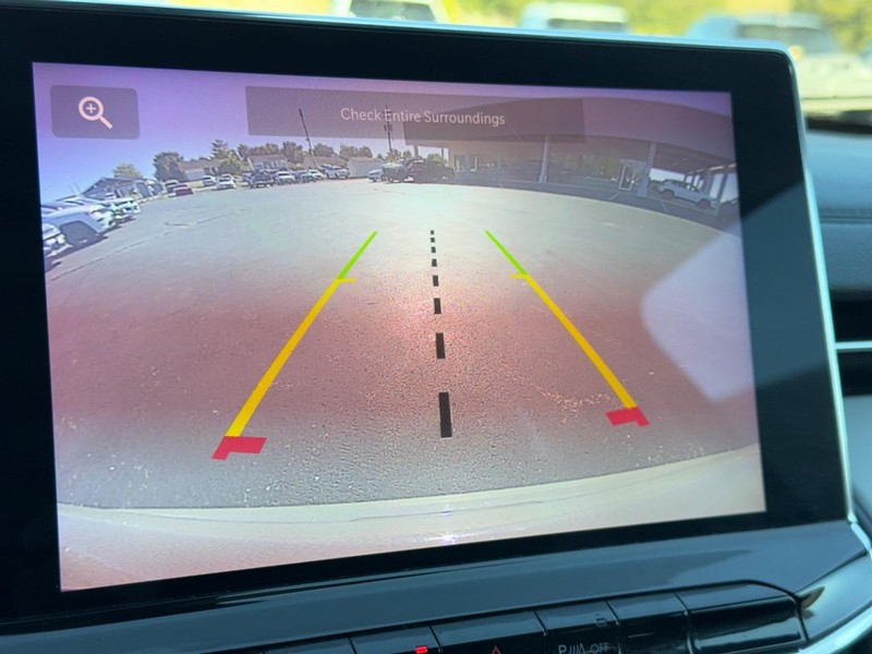 Jeep Compass Vehicle Full-screen Gallery Image 21