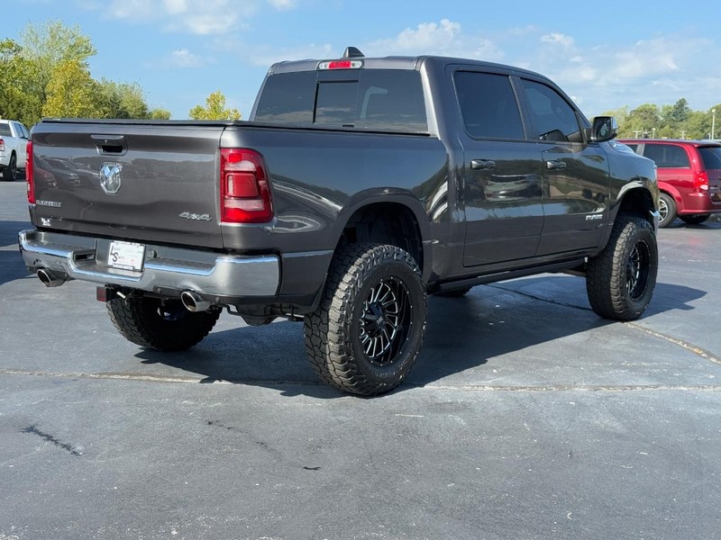 Ram 1500 Vehicle Full-screen Gallery Image 3