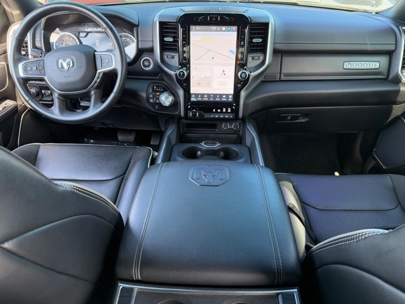 Ram 1500 Vehicle Full-screen Gallery Image 12