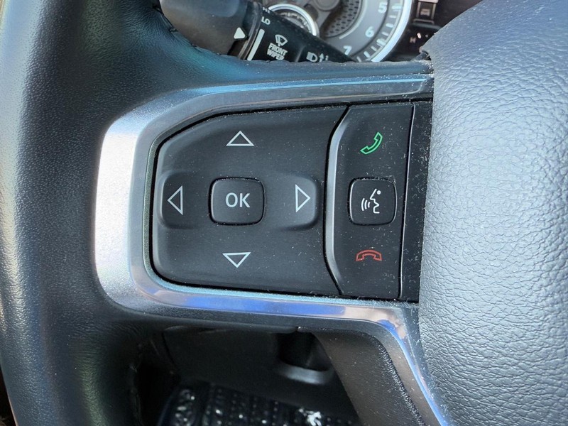 Ram 1500 Vehicle Full-screen Gallery Image 18