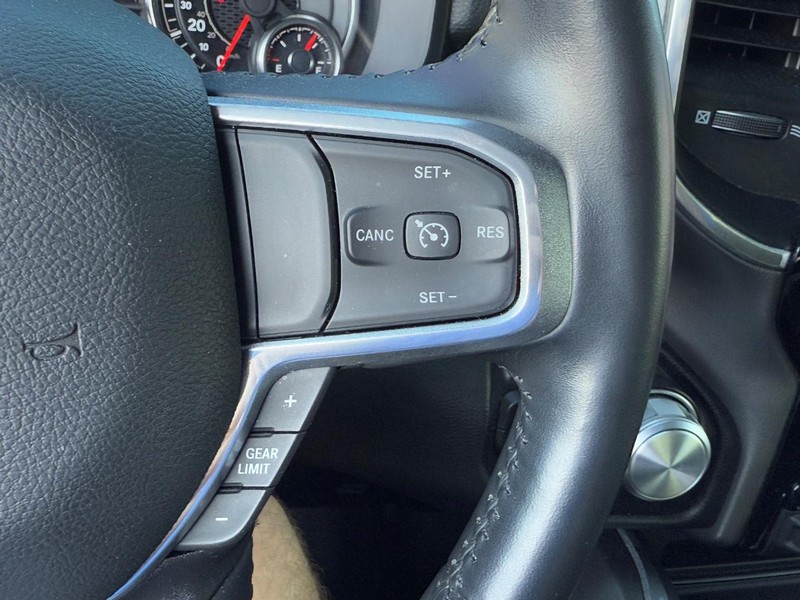 Ram 1500 Vehicle Full-screen Gallery Image 19