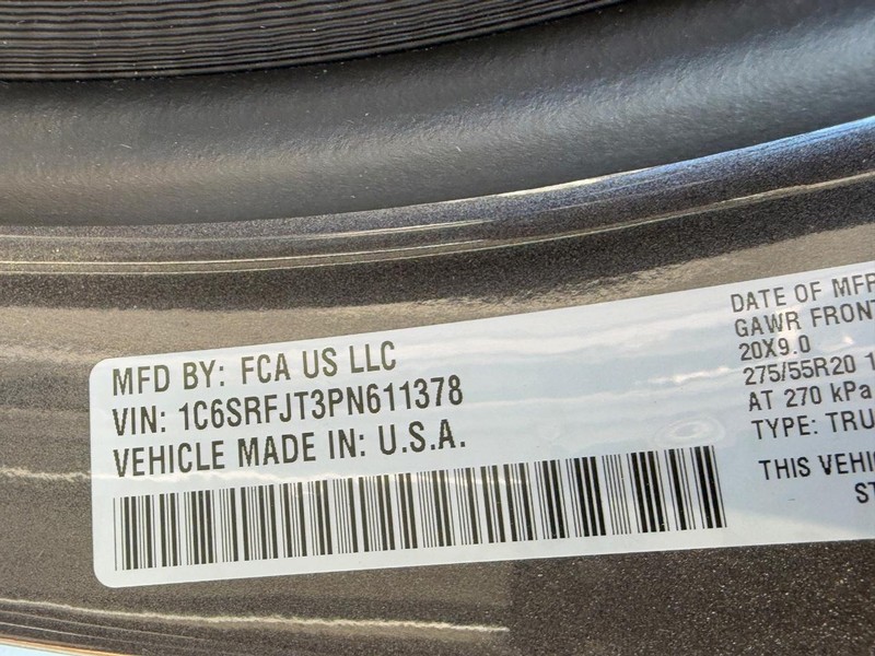 Ram 1500 Vehicle Full-screen Gallery Image 23